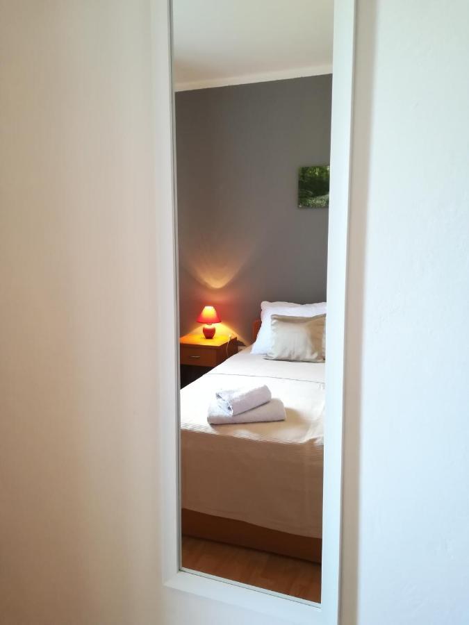 Apartment Toncic Benazici Esterno foto