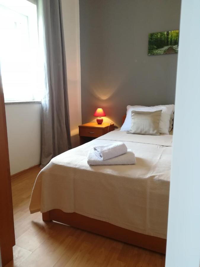 Apartment Toncic Benazici Esterno foto